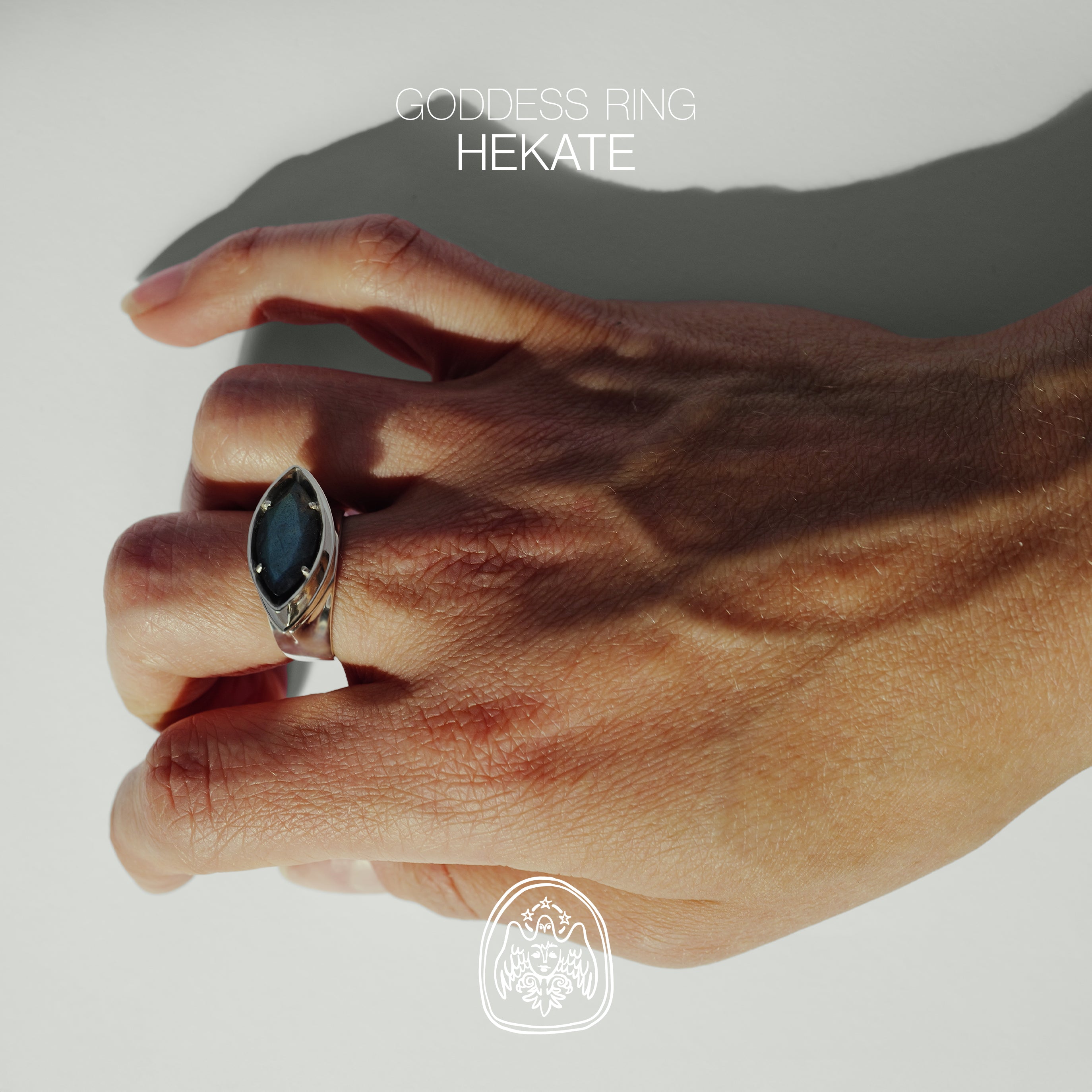 GODDESS RING | pierścień (permanent collection)