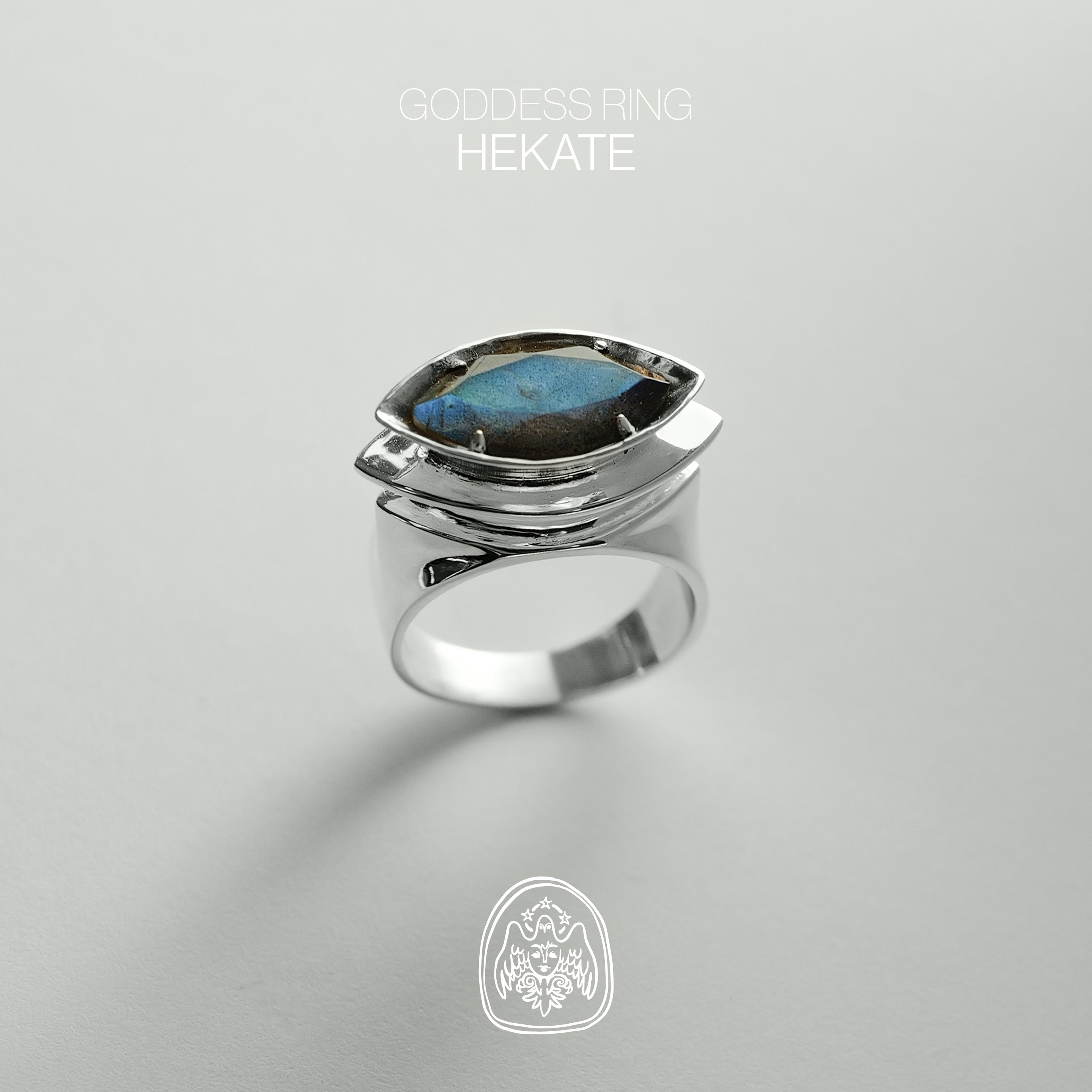 GODDESS RING | pierścień (permanent collection)