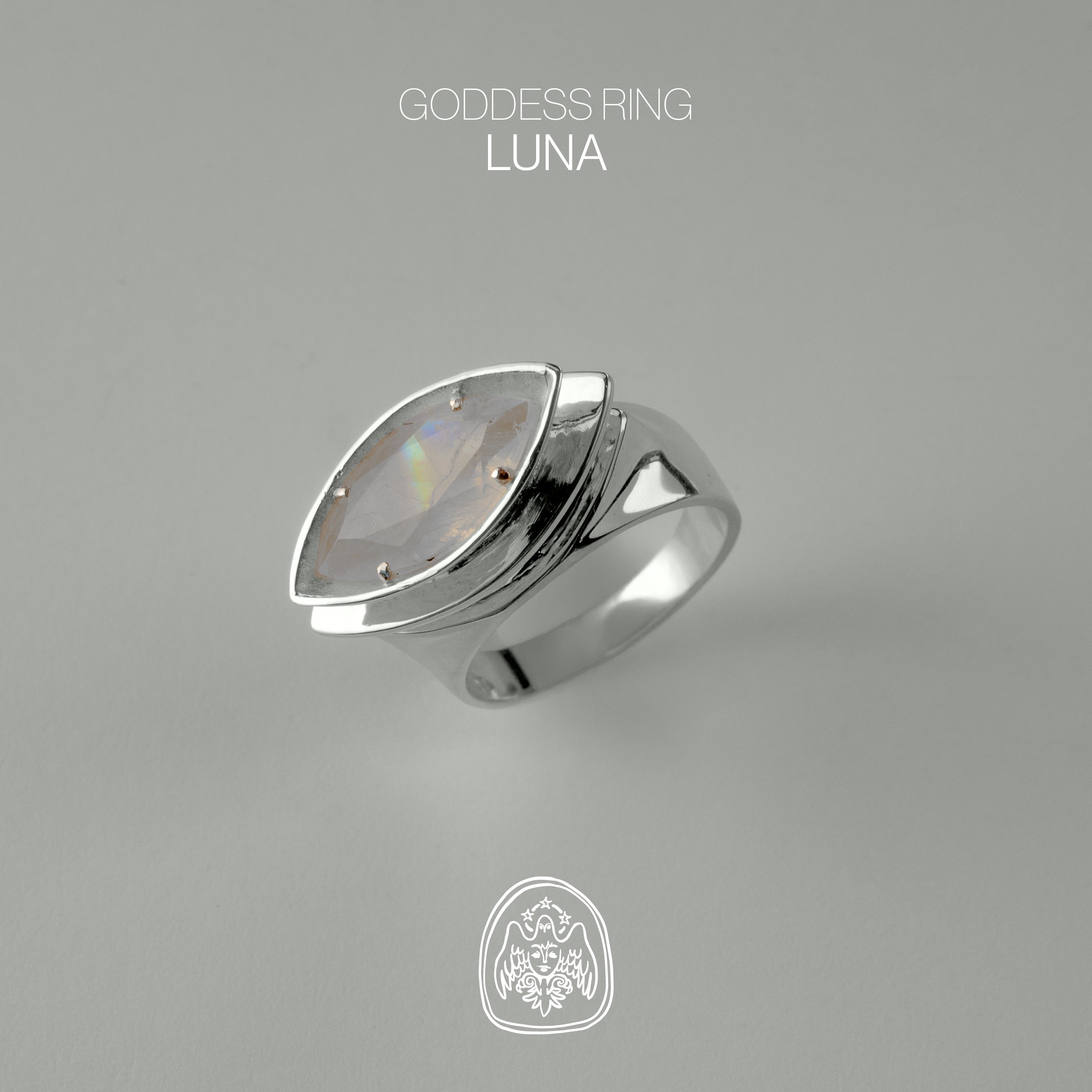 GODDESS RING | pierścień (permanent collection)